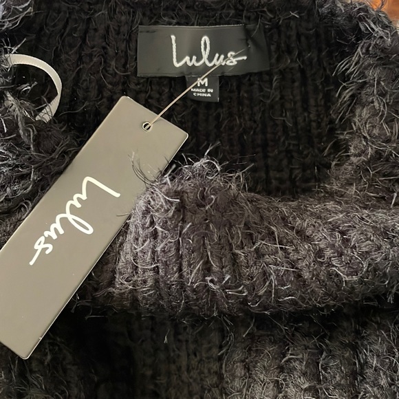 Lulu's Feeling It Eyelash Knit Off-the-Shoulder Long Sleeve Sweater - Picture 4 of 4